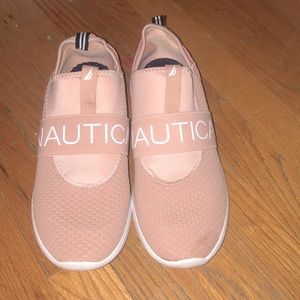 Nautica gym shoes